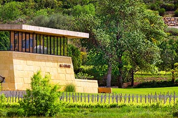 Mas la Chevalière, Laroche